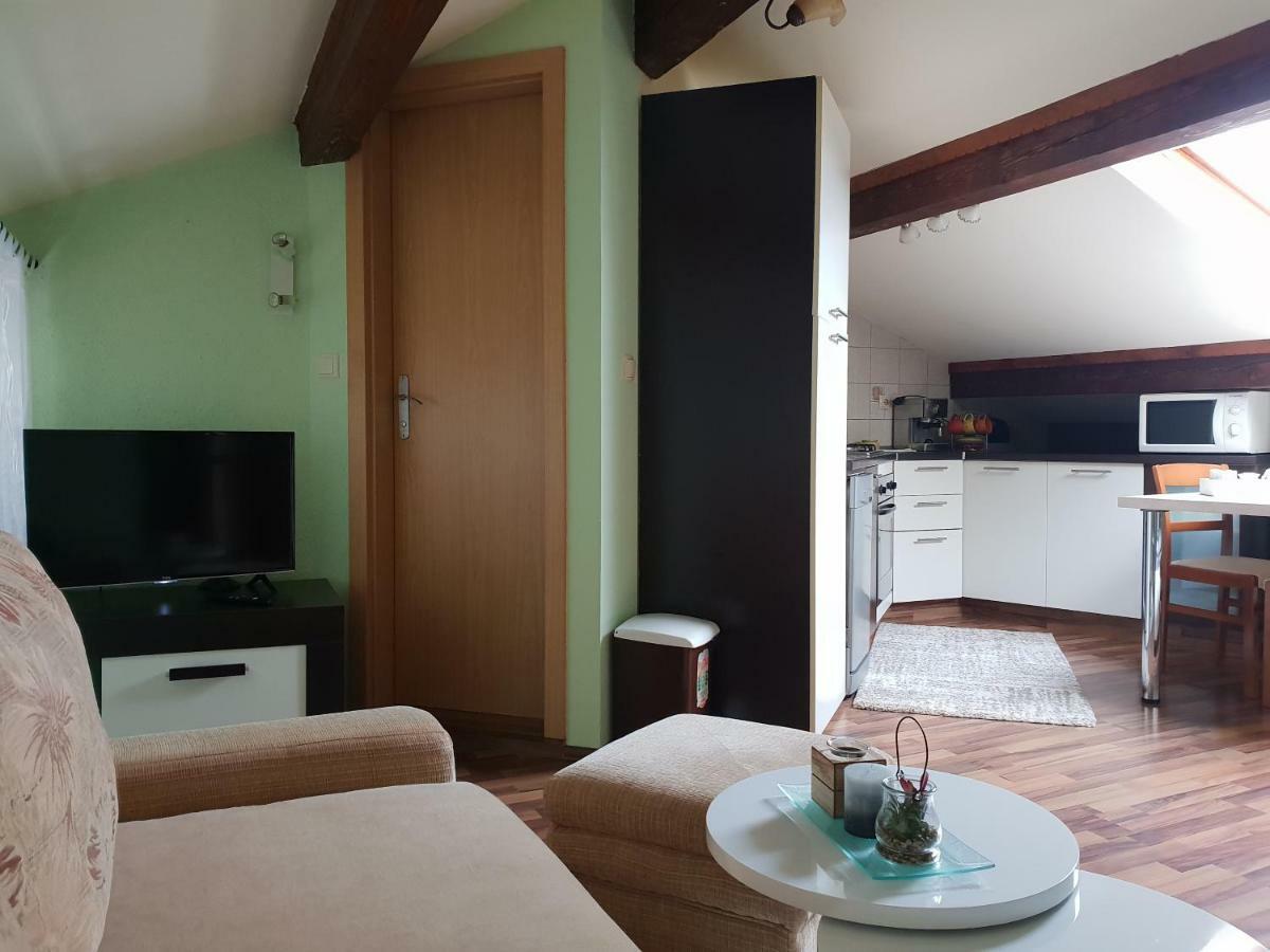 Apartman Viki Stinjan Póla Kültér fotó